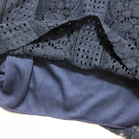 Everly Lace Blue Romper Sz Large Women’s Shorts - Picture 4 of 9